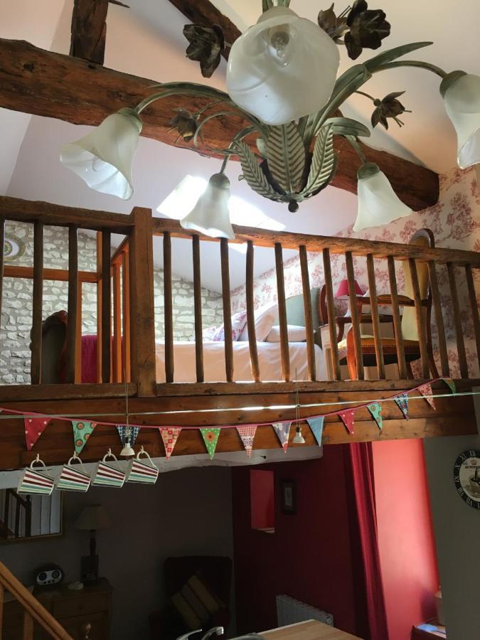 Les Coindries Villa Faye-la-Vineuse Eksteriør bilde